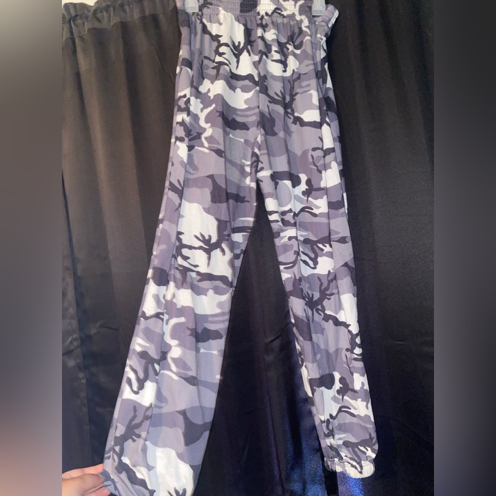 SHEIN sweatpants